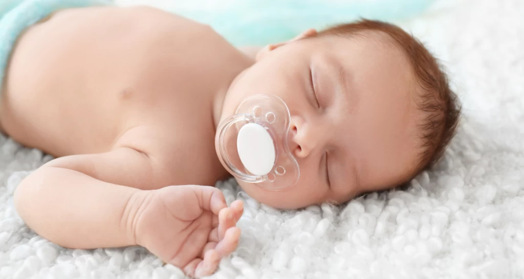 Ciuccio per neonati: come scegliere il migliore