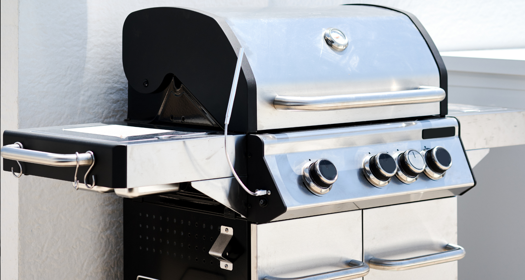 Barbecue a gas con pietra lavica