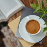 Un sorso di felicità: come il caffè può trasformare il nostro umore secondo gli psichiatri